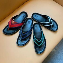 Picture of LV Slippers _SKU381699168632104